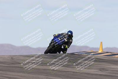 media/Nov-16-2025-Race Pace (Sun) [[8c5fa54630]]/Verified Riders/1-Turns 9 and 10 (925am)/